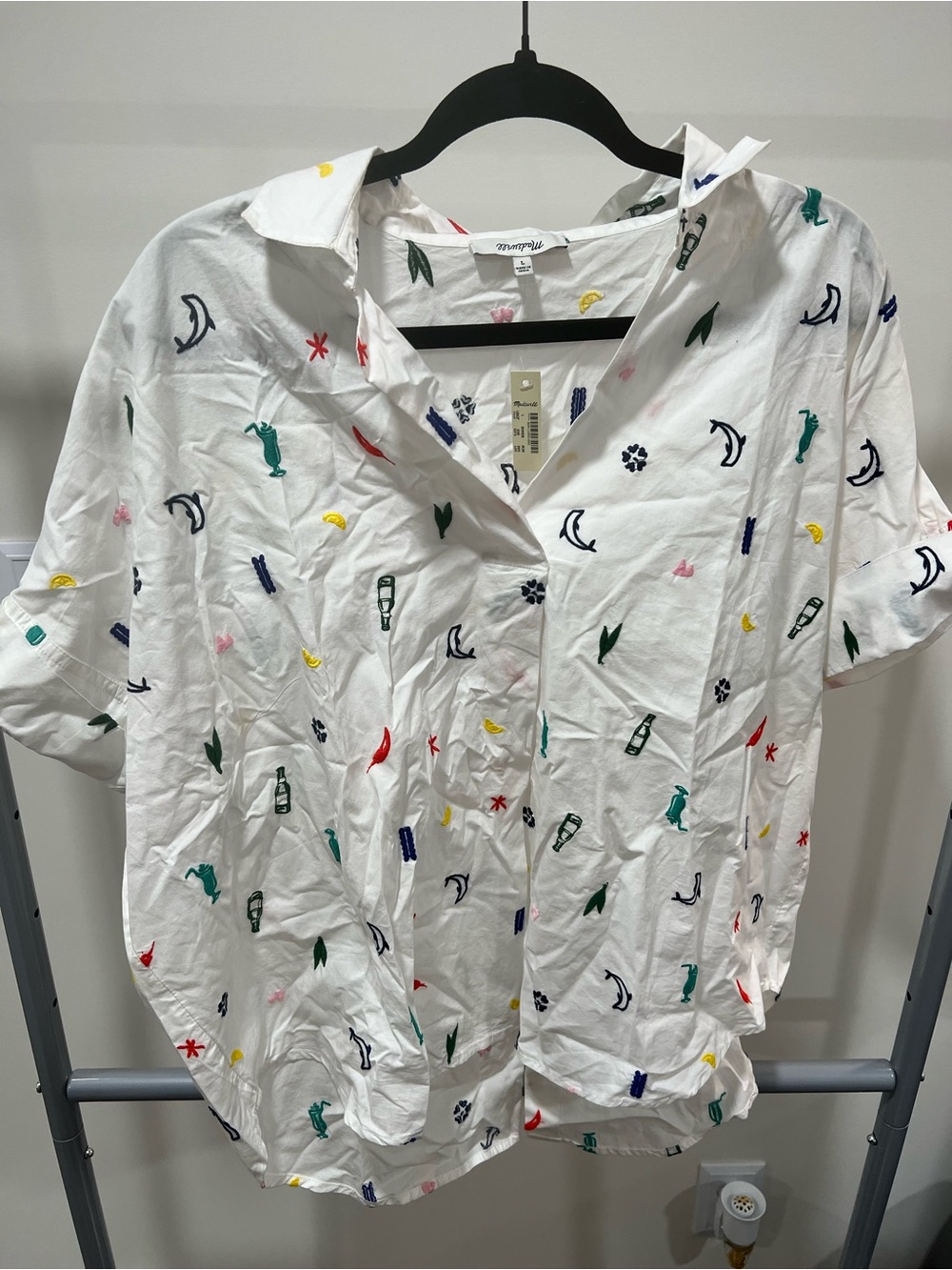 Madewell White Button-Up Shirt with Multicolor Embroidered Motifs